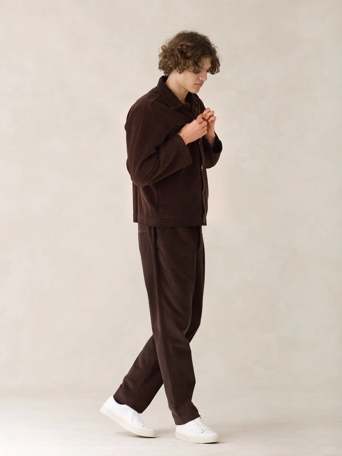 08 / Pleated Corduroy Trousers Brown