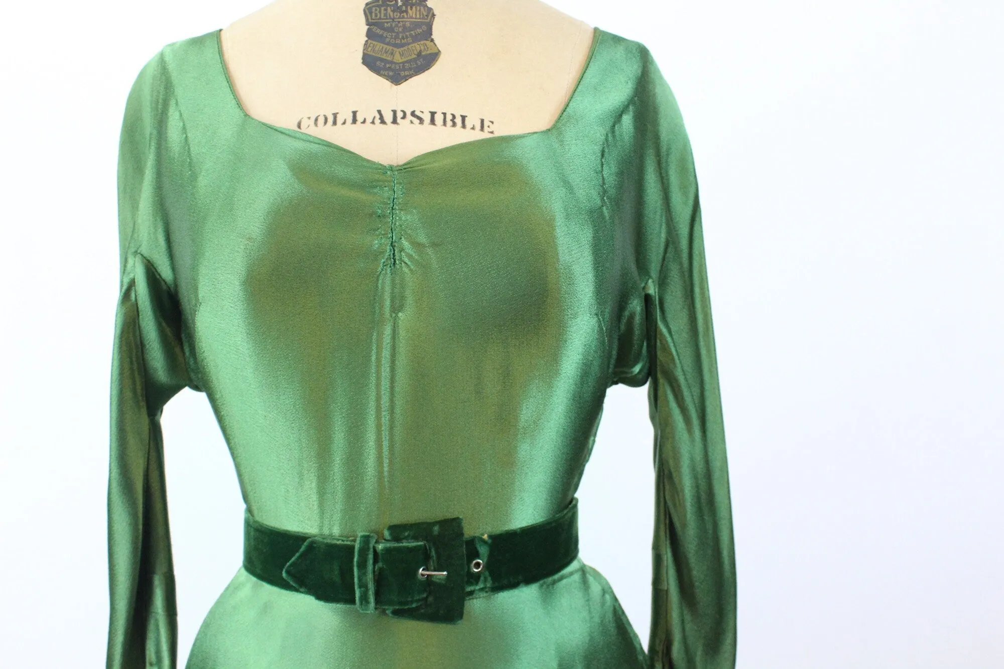 1940s 1950s GREEN satin velvet HIP POCKET dress xs  | new fall