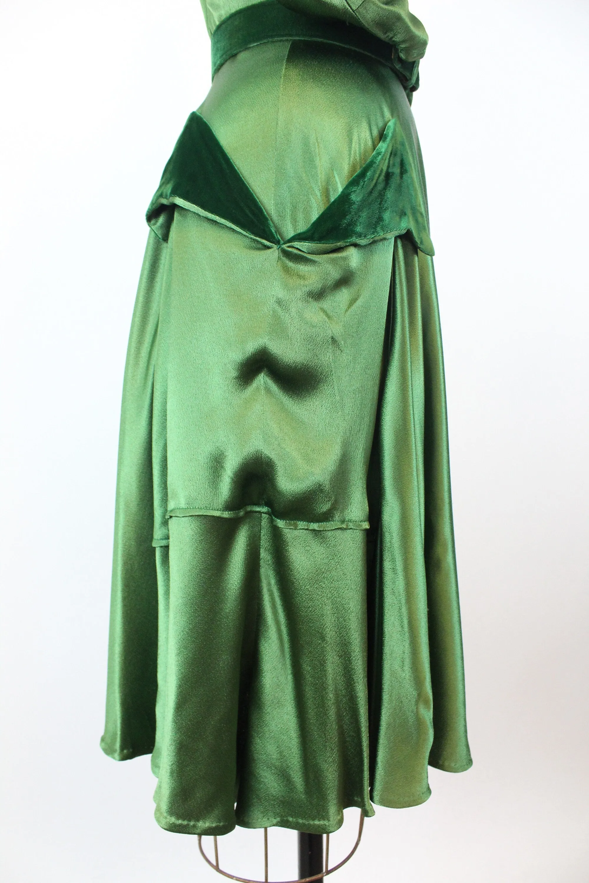 1940s 1950s GREEN satin velvet HIP POCKET dress xs  | new fall