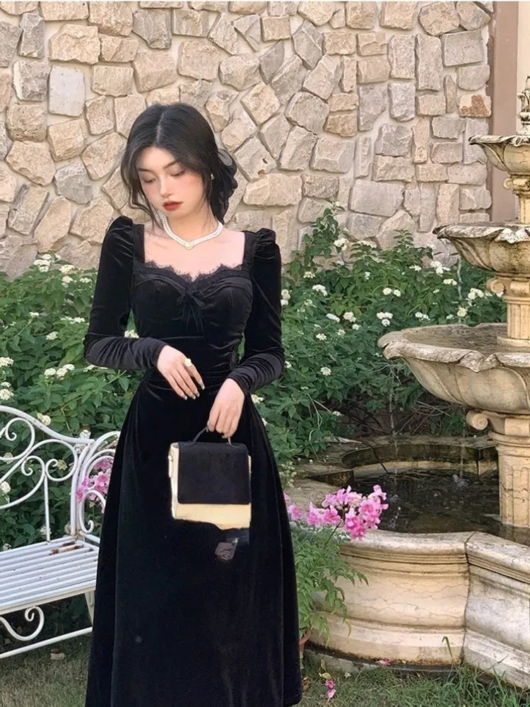 Aiertu Gothic Vintage Balck Long Sleeve Dress Woman Elegant Fashion Velvet Midi Dress Korean Style Even Party Dress Casual Spring