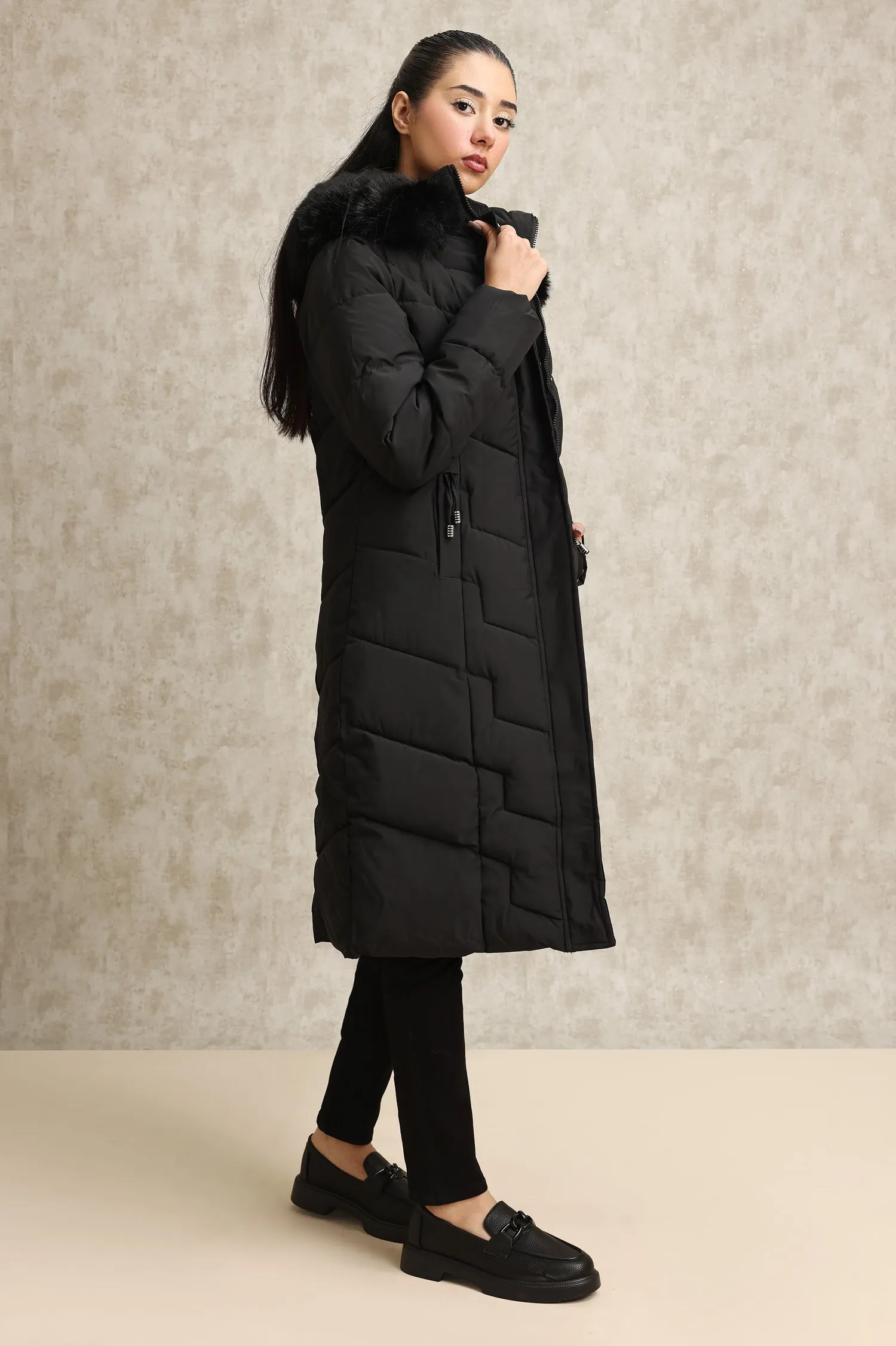 CHEVRON QUILTED PUFFER JACKET-BLACK