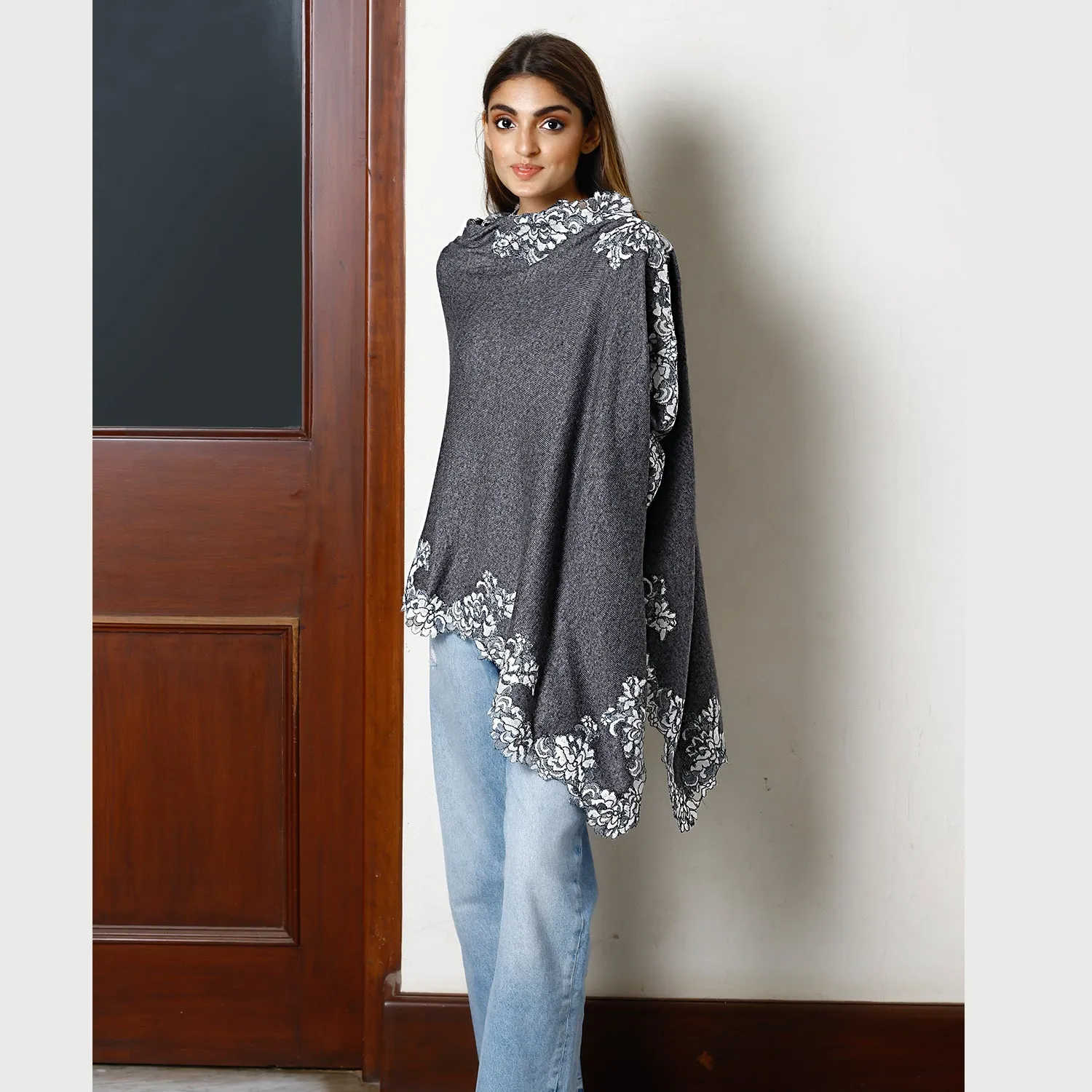 Dk. Grey M̩lange Knitted Wool Poncho with Ivory Chantilly Lace