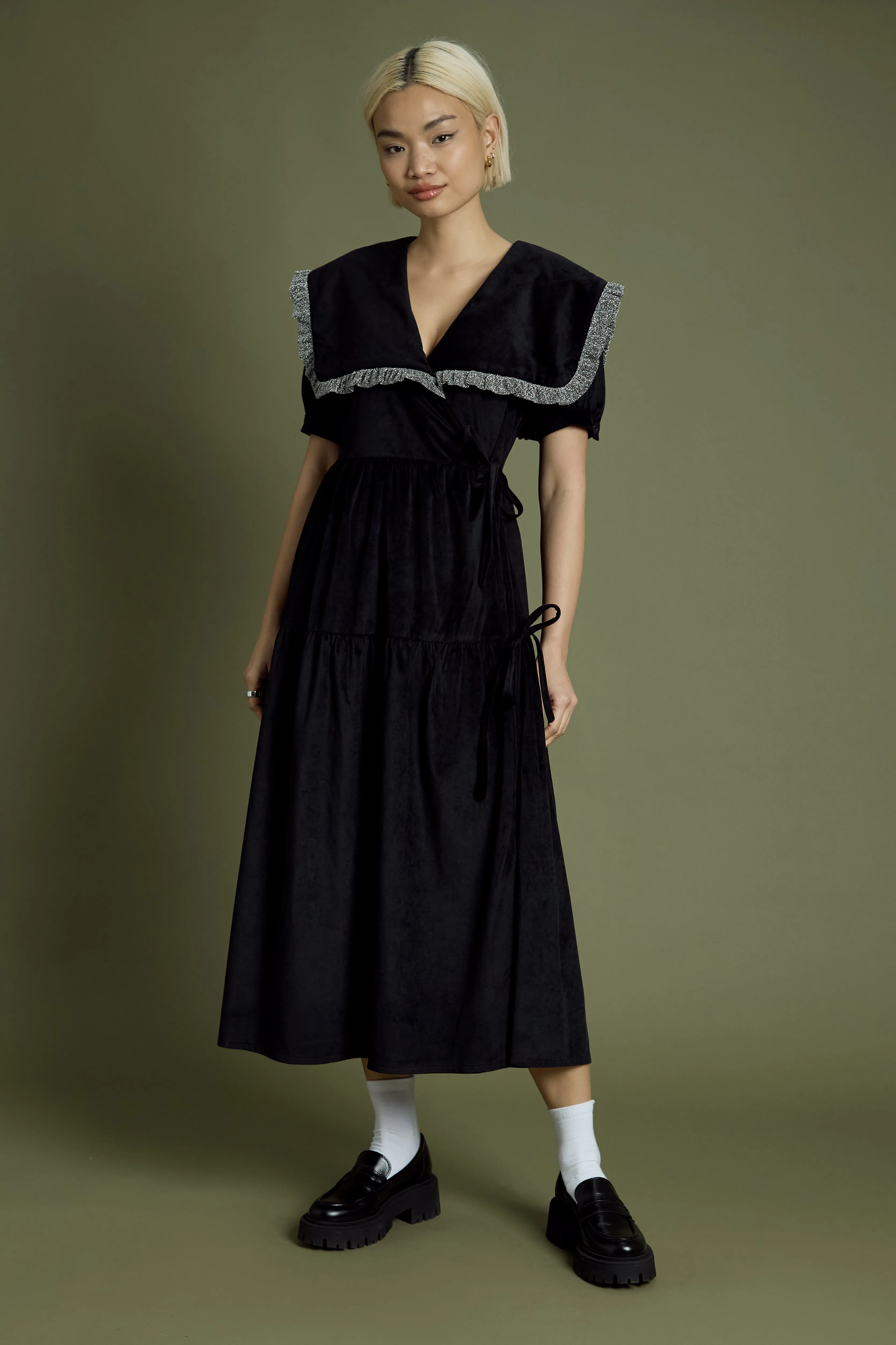 Elise Velvet Collar Midaxi Dress