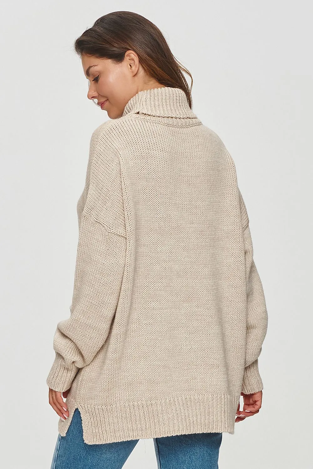 Loose-Cut Women’s Turtleneck