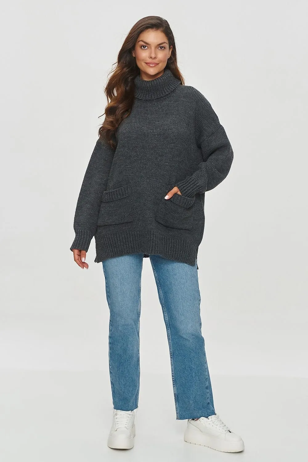 Loose-Cut Women’s Turtleneck