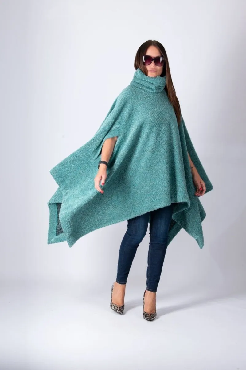 Warm Knitted Poncho EVA