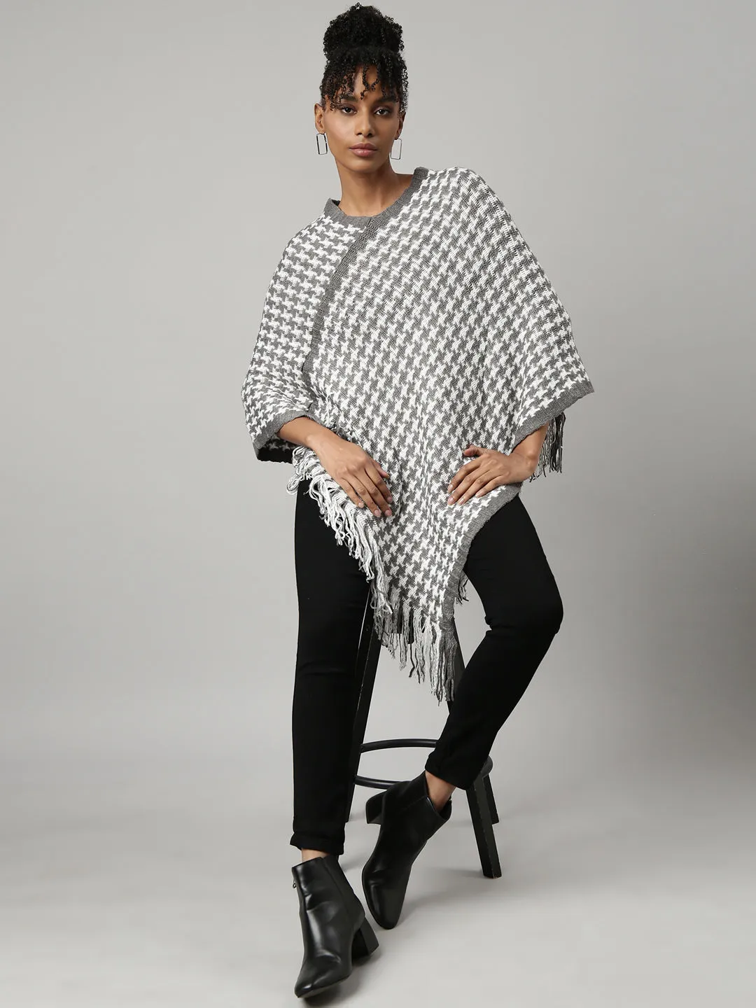 Women Geometric Grey Longline Poncho